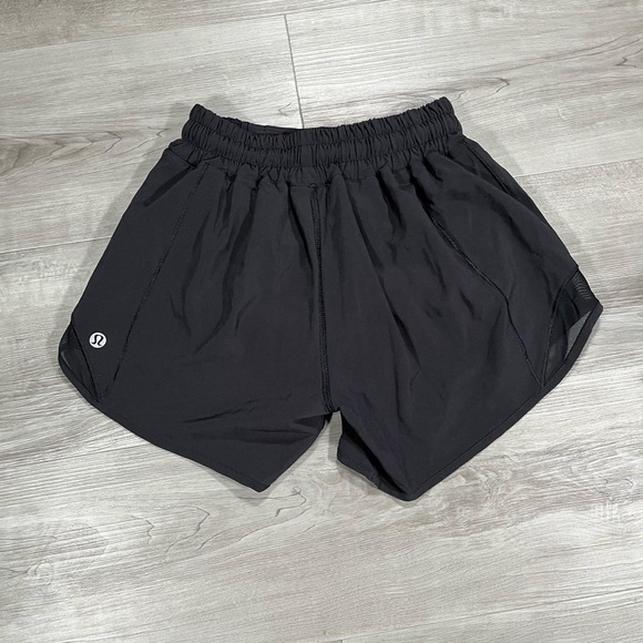 Lululemon Hotty Hot Short Il
*Long 4” LR - Picture 6 of 9